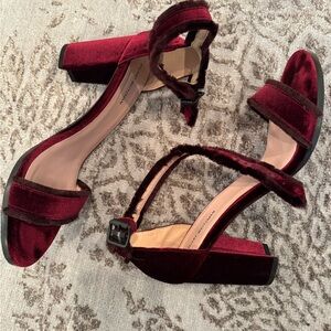 Worn once Stuart Weitzman on The Fringe Heel Size 9.5